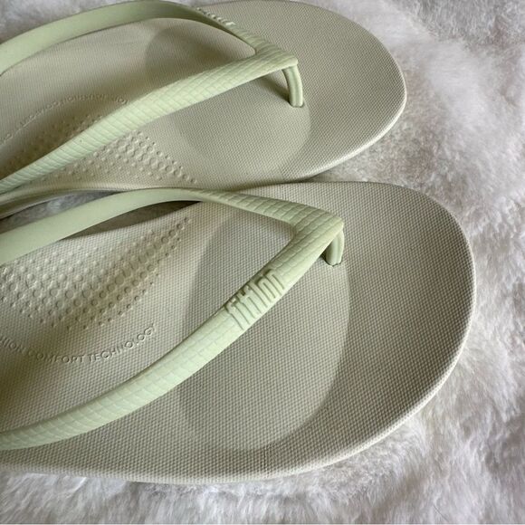 FitFlop Women's Iqushion Ergonomic Flip-Flops Size 7 - Picture 5 of 11